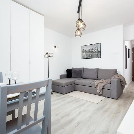Studio City Center Zlota Street By Renters Варшава Экстерьер фото