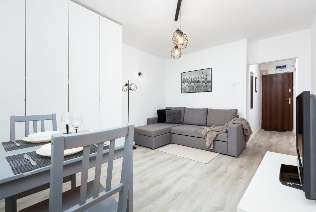 Studio City Center Zlota Street By Renters Варшава Экстерьер фото
