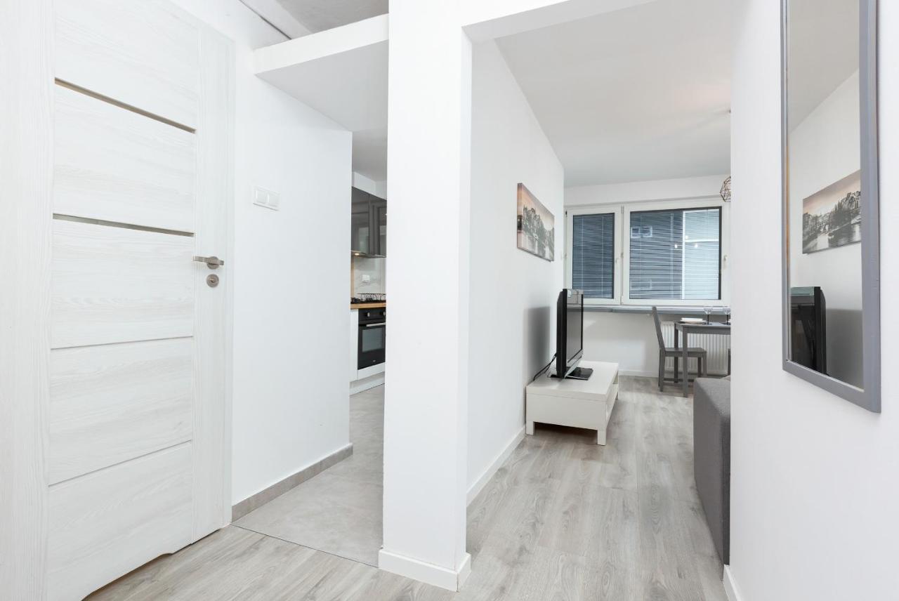 Studio City Center Zlota Street By Renters Варшава Экстерьер фото