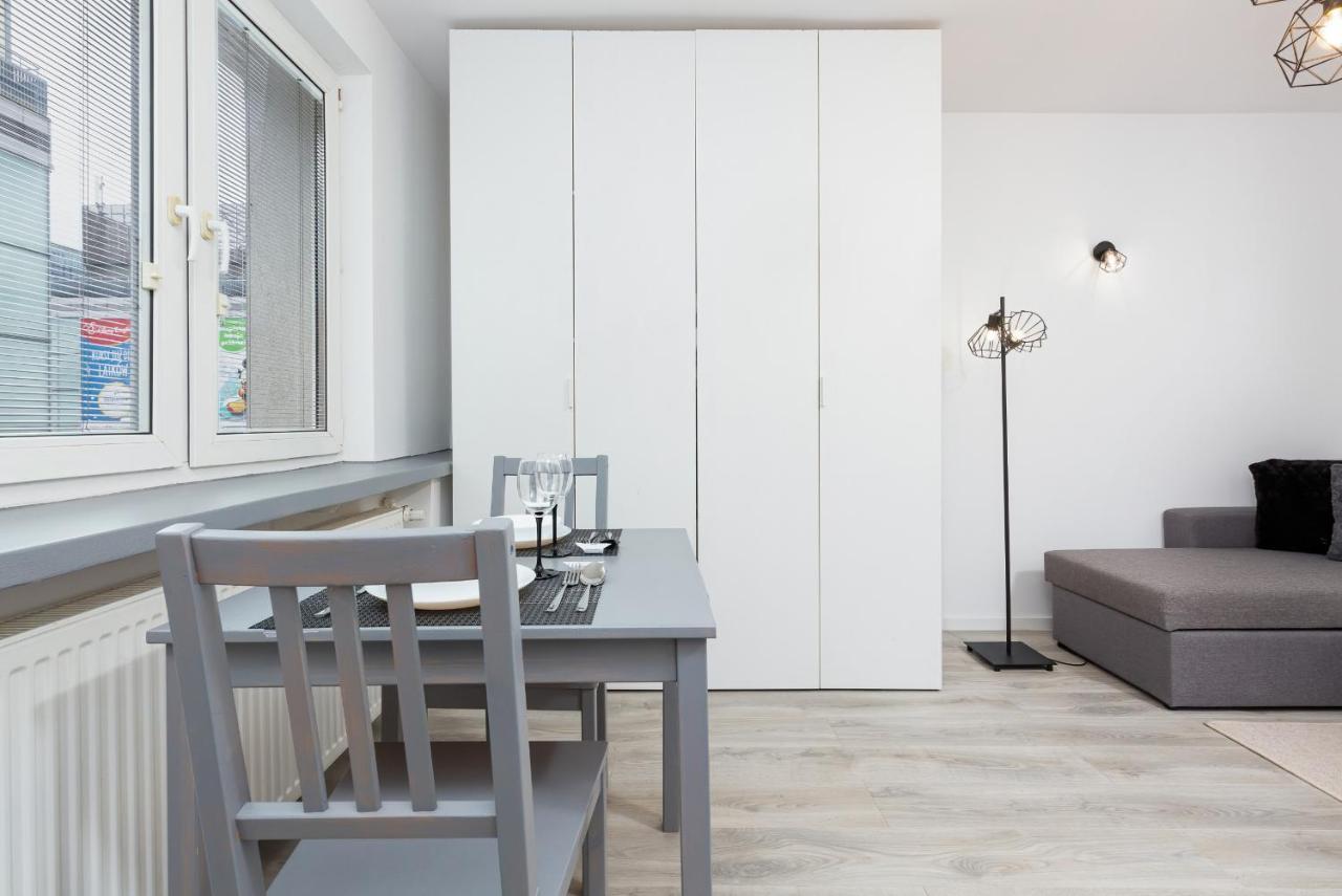 Studio City Center Zlota Street By Renters Варшава Экстерьер фото